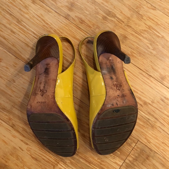 Cole Haan Yellow Heel - Picture 3 of 5